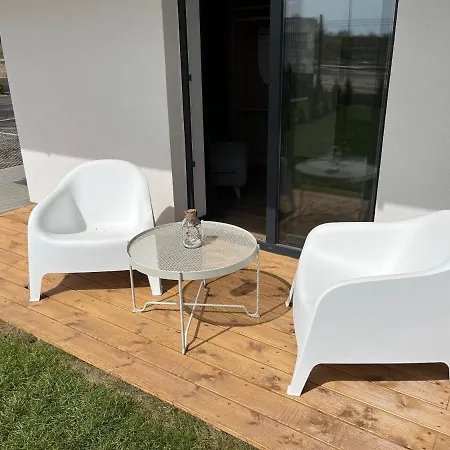 Debina Appartement *